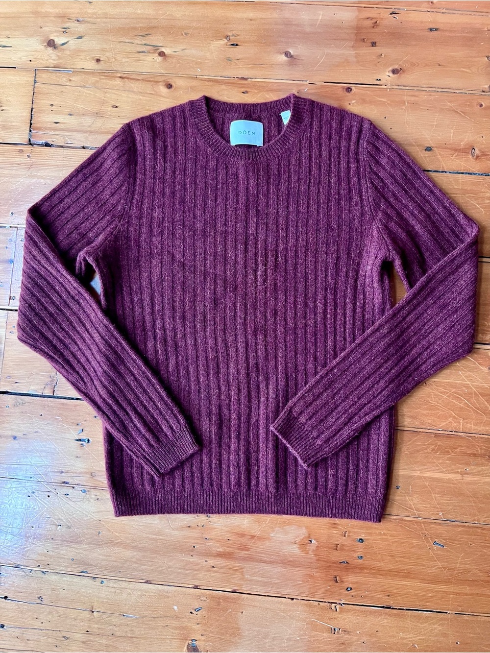 Doen Hyeres Cashmere Sweater in Dark Garnet